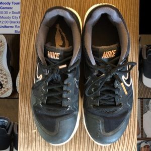 Nike softball turf shoes size 8.